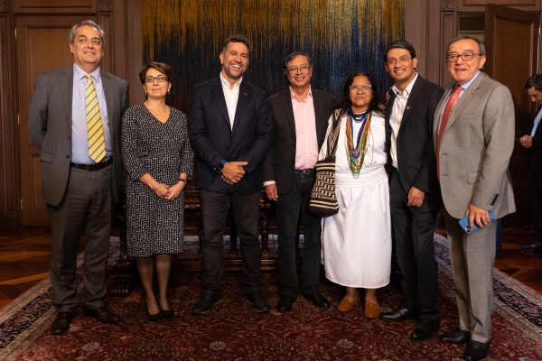 Presidente Gustavo Petro y el Ministro Álvaro Leyva posesionan a la nueva embajadora de Colombia en Guatemala, Victoria González 