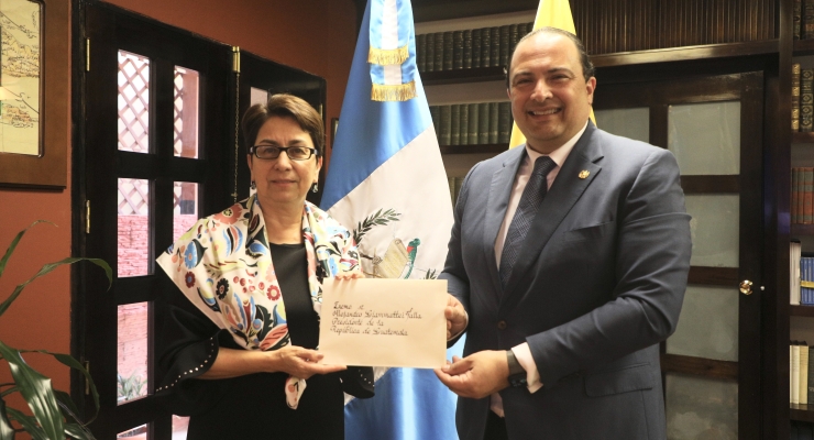 Embajadora Victoria González Ariza presentó Copia de Cartas Credenciales ante el Ministro de Relaciones Exteriores de Guatemala