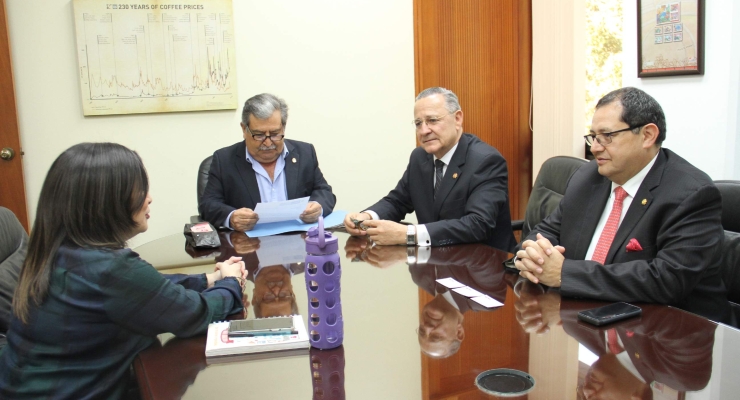 Embajador de Colombia en Guatemala, Juan Hurtado Cano, visitó a la Asociación Nacional de Cafeteros de Guatemala - Anacafe