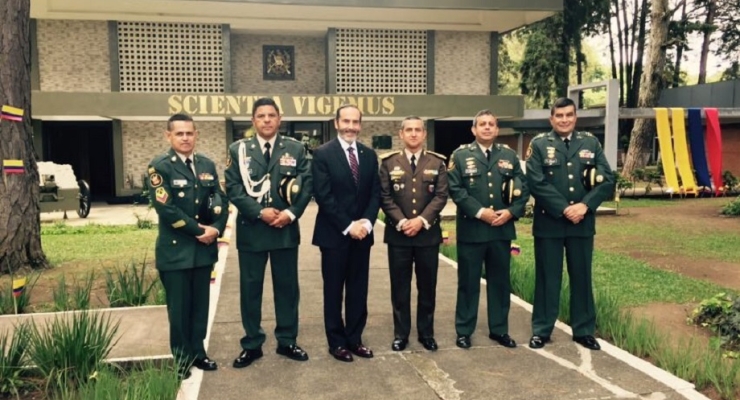 La Embajada de Colombia acompañó la conmemoración del Día del Ejército Nacional en Guatemala 